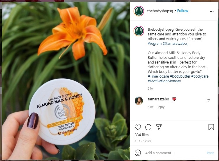 UGC berisi ulasan positif dalam unggahan akun Instagram The Body Shop Singapore